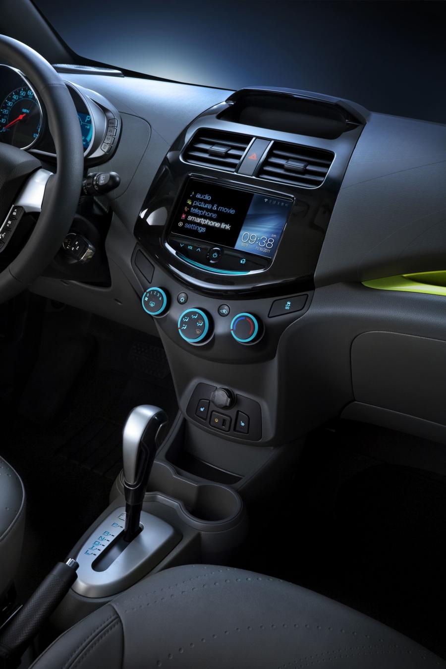 Chevrolet Spark 2012 года  (фото 3 из 18)